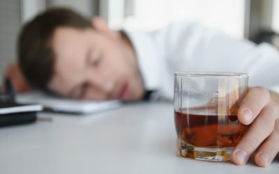 My employee is under the influence of alcohol – how to handle the situation correctly